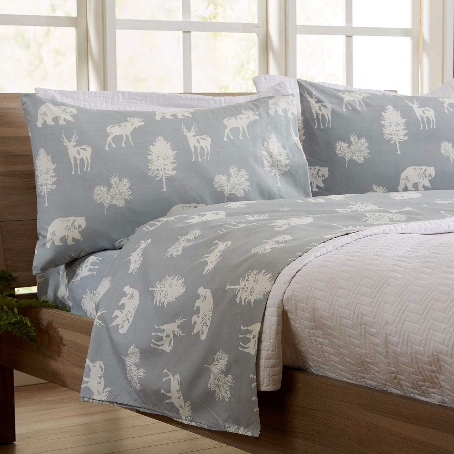 4-Piece  Printed Ultra-Soft Microfiber Sheet Set. Beautiful Patterns Drawn from Nature, Comfortable, All-Season Bed Sheets. (Queen, Forest Animal - Light Grey)