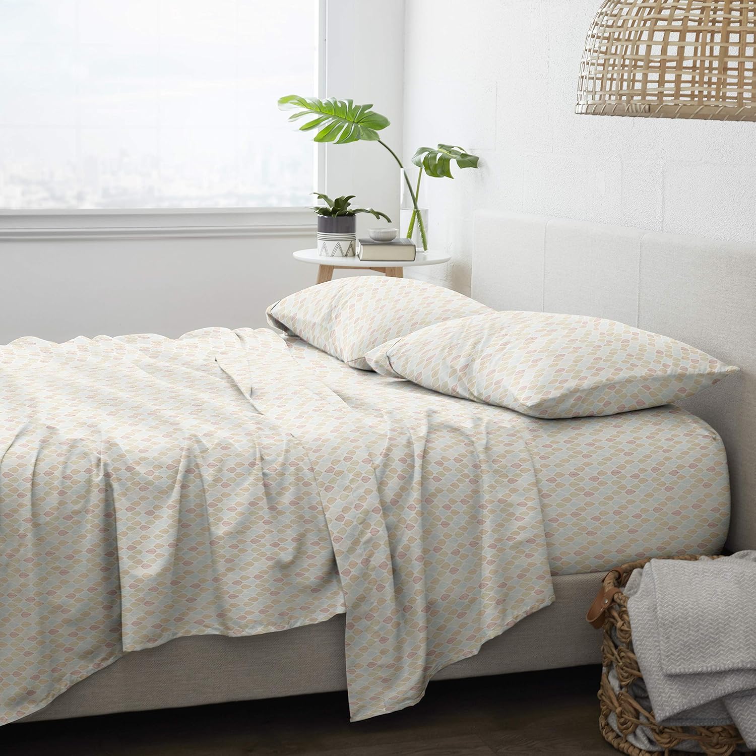 Premium Ultra Soft Fall Foliage Pattern 4 Piece Bed Sheet Set